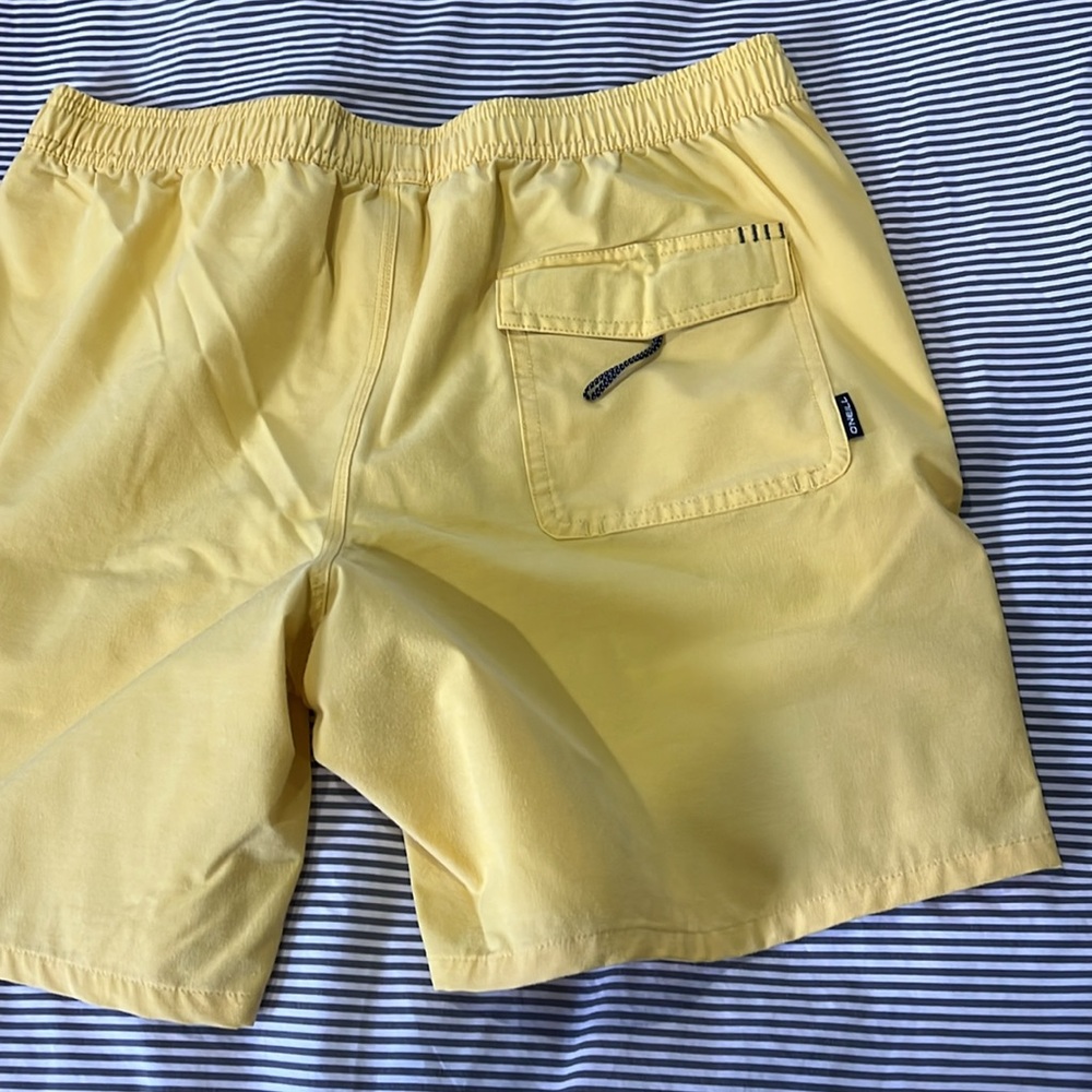 O’Neill Volley Shirts. Yellow. Medium. 7” Inseam. - Picture 5 of 5